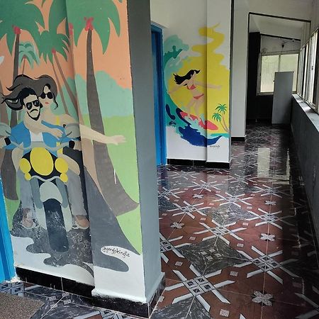 Goanvibes Hostel Anjuna Buitenkant foto