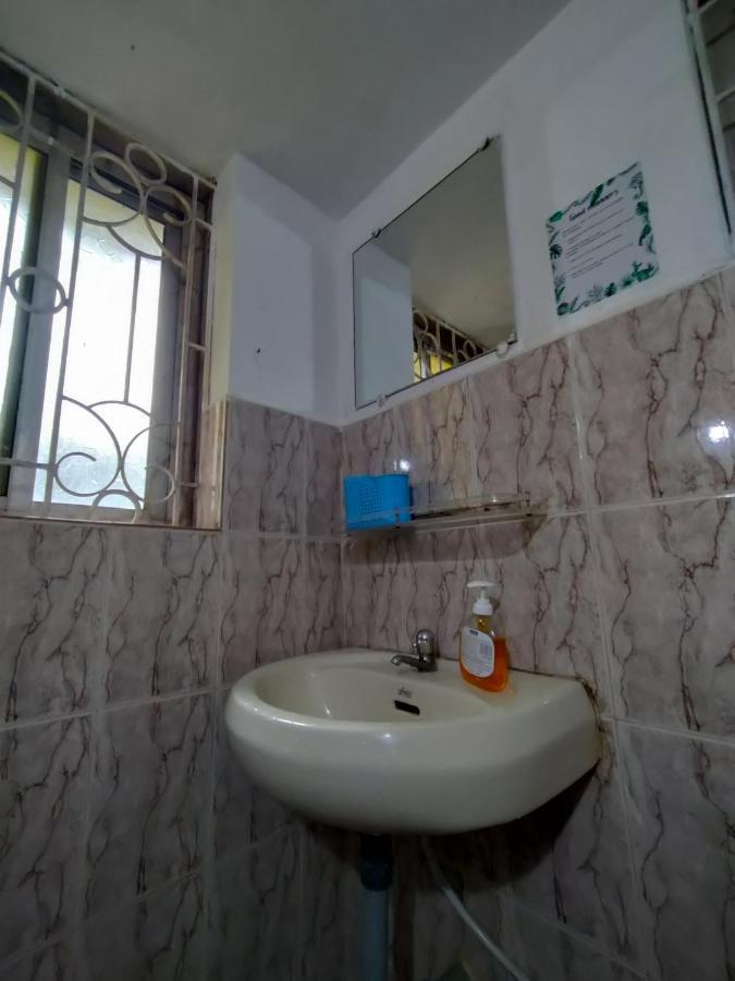 Goanvibes Hostel Anjuna Buitenkant foto