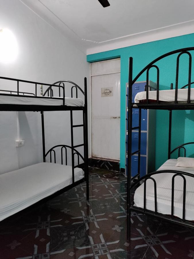 Goanvibes Hostel Anjuna Buitenkant foto